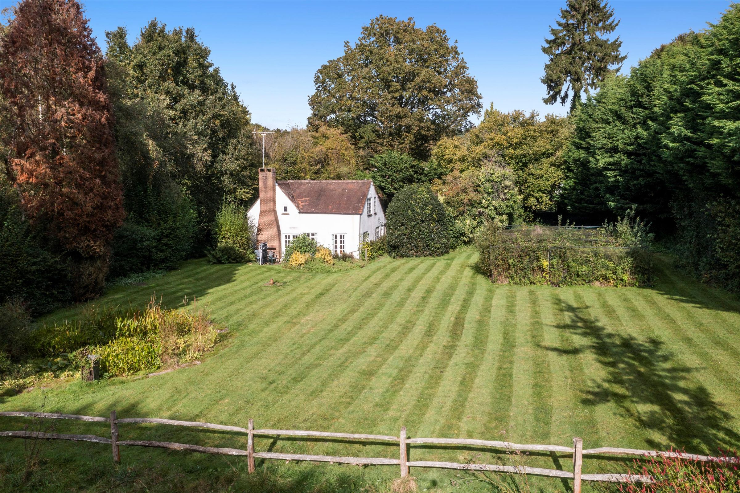 3 bed detached house for sale in Old Lane, Cobham, Surrey KT11 Zoopla