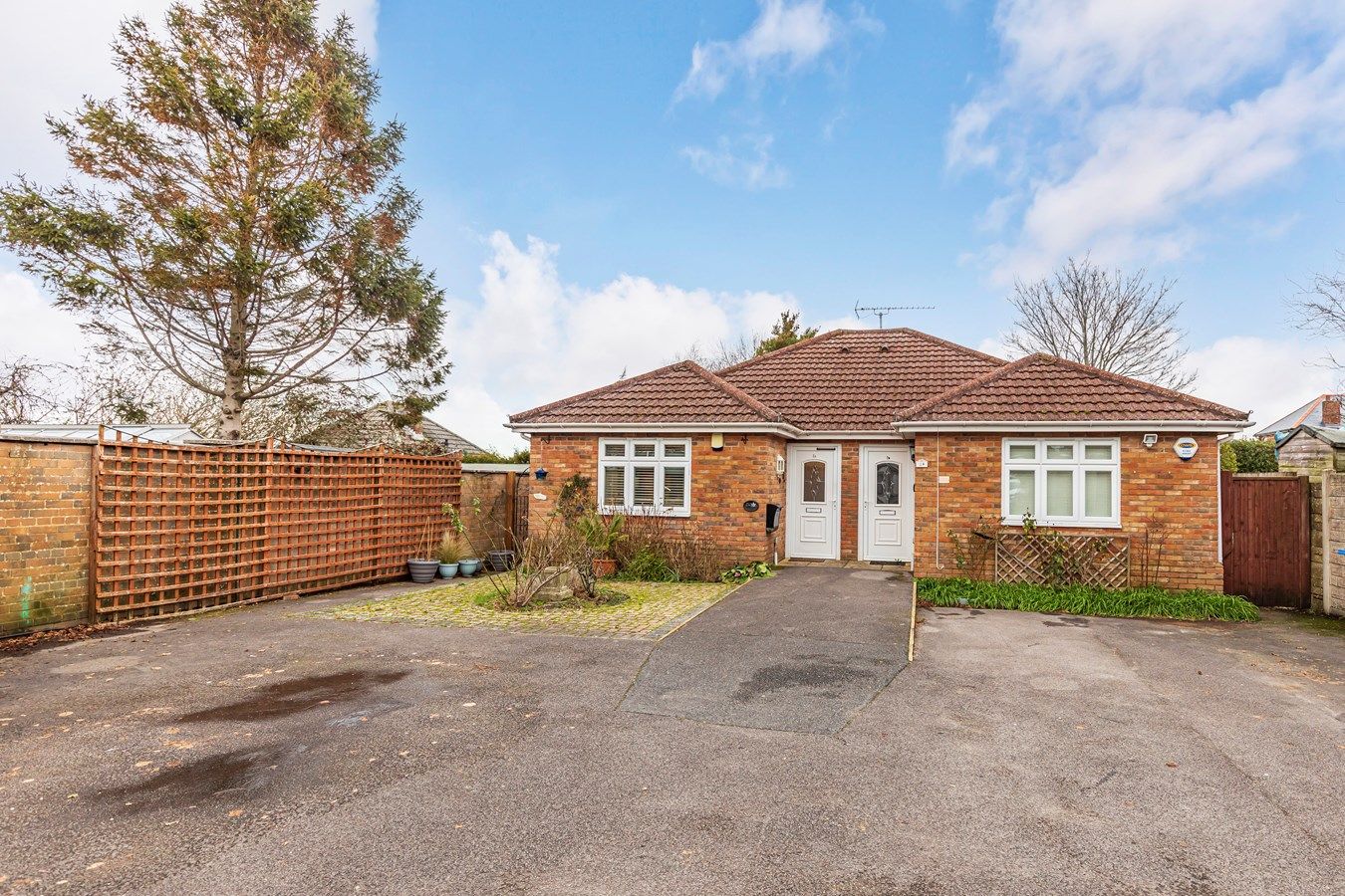 1 bed semidetached bungalow for sale in Curtis Road, Poole BH12 Zoopla