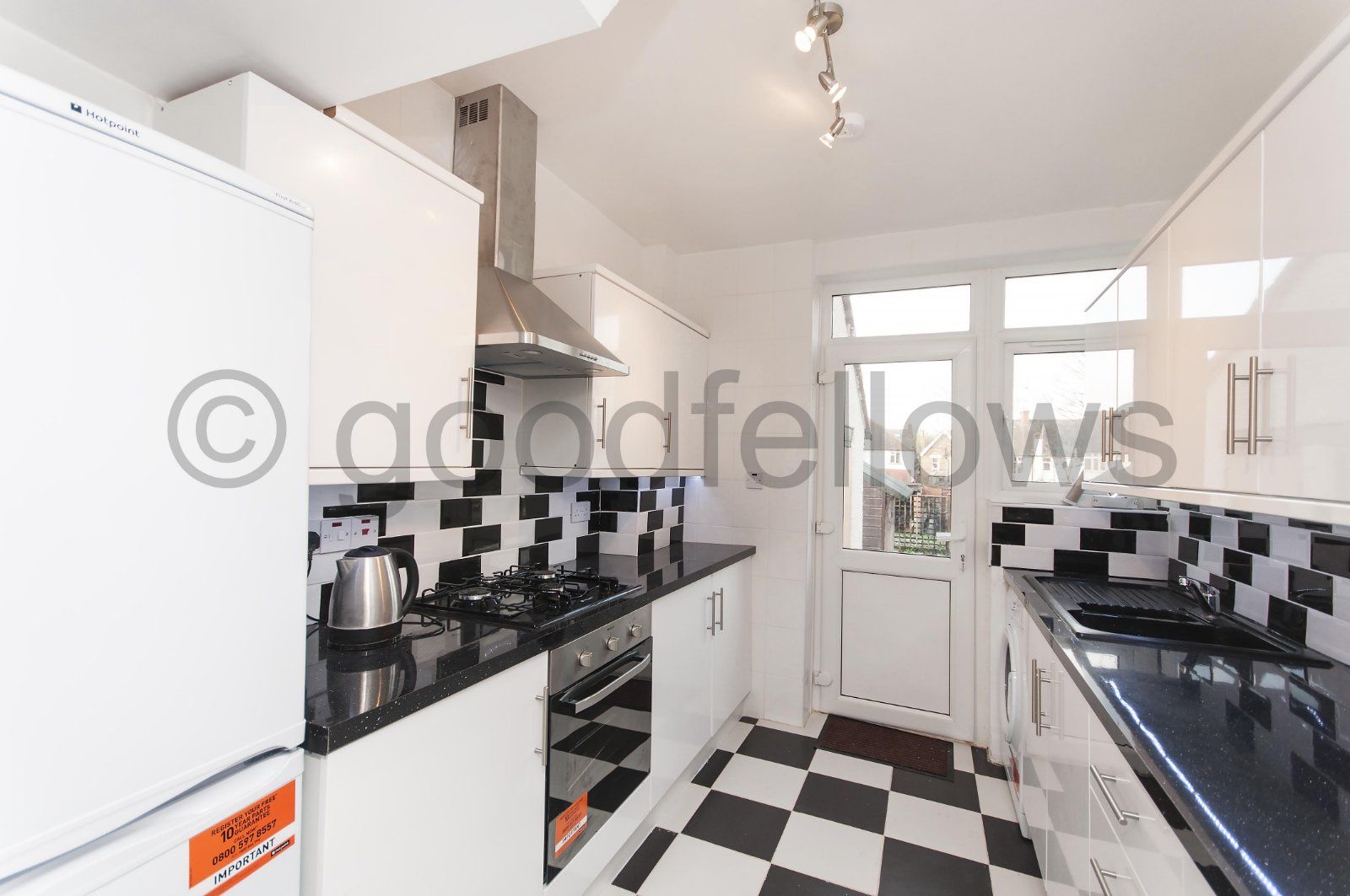 3 bed detached house to rent in Acre Lane, Wallington, Surrey SM6 Zoopla