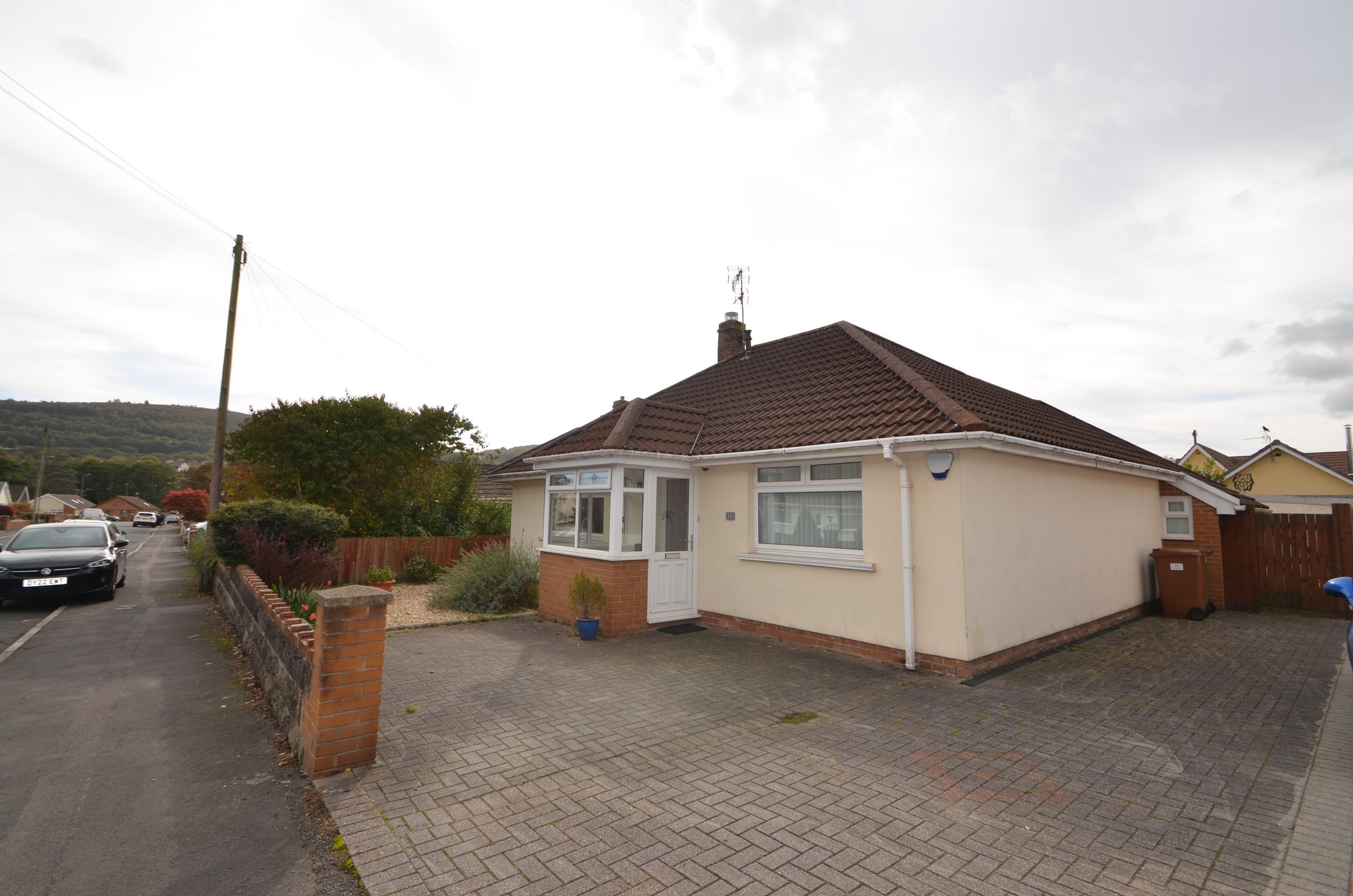 3 bed bungalow to rent in Lon Uchaf, Caerphilly CF83 Zoopla