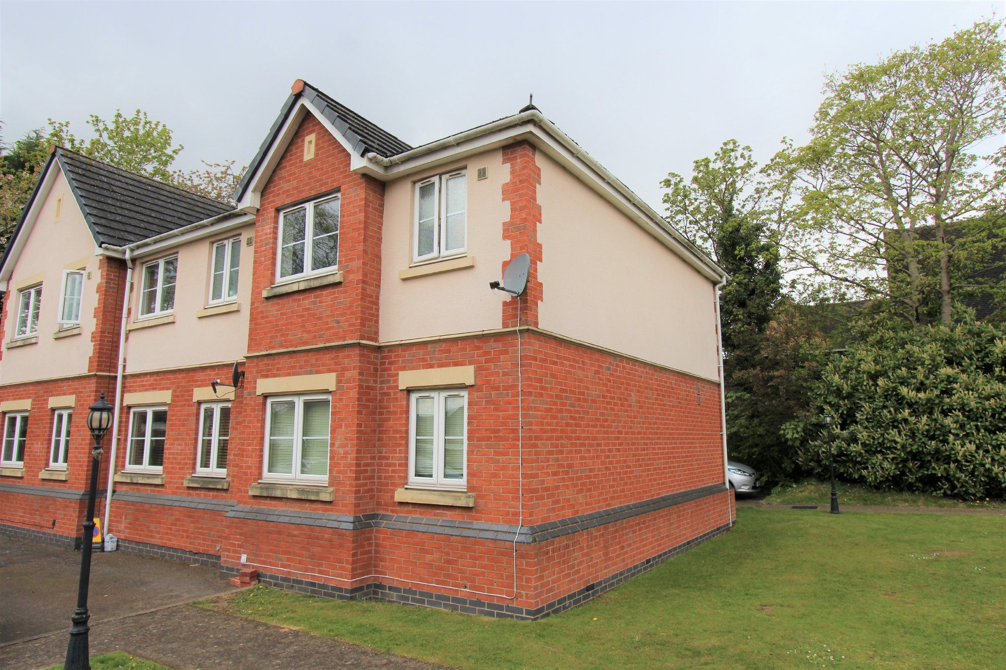 2 bed end terrace house for sale in Scott Road, Solihull B92 Zoopla