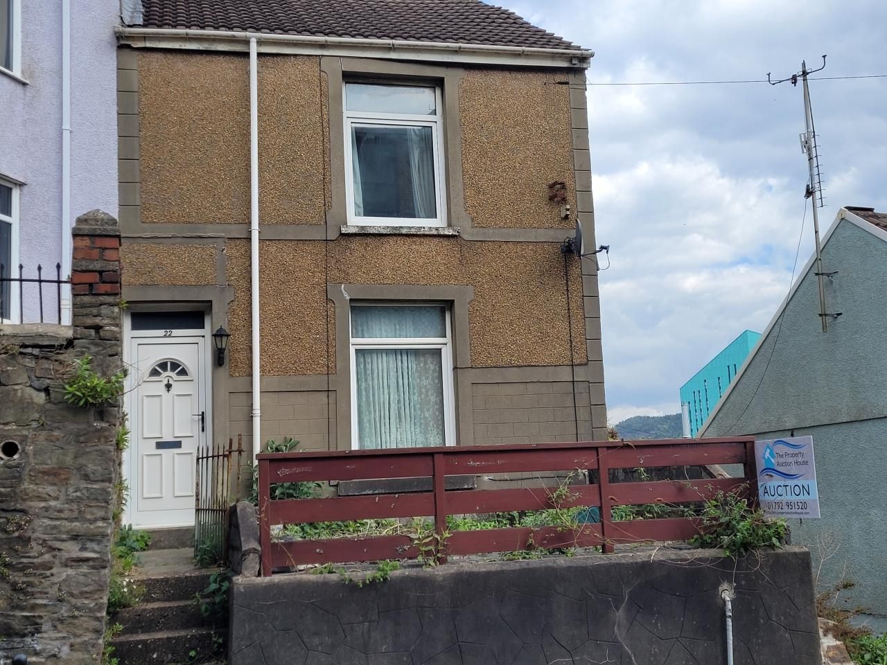 4 bed end terrace house for sale in Clifton Hill, Mount Pleasant
