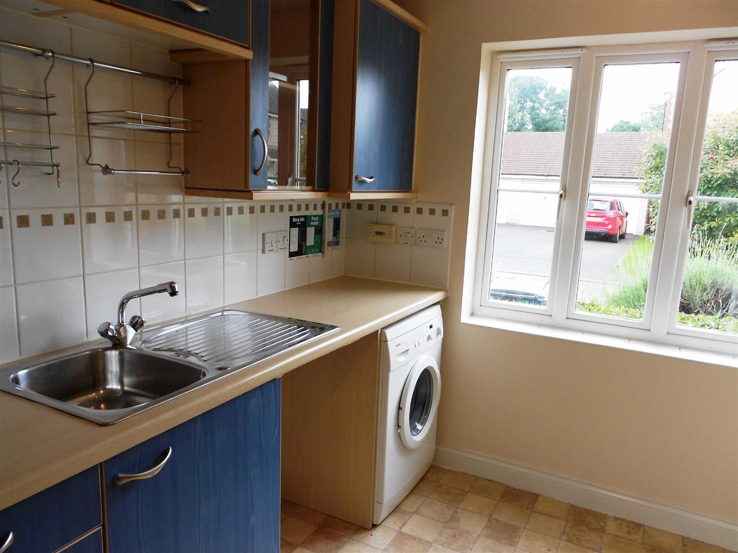 3 bed terraced house to rent in Knolles Drive, Stanford In The Vale