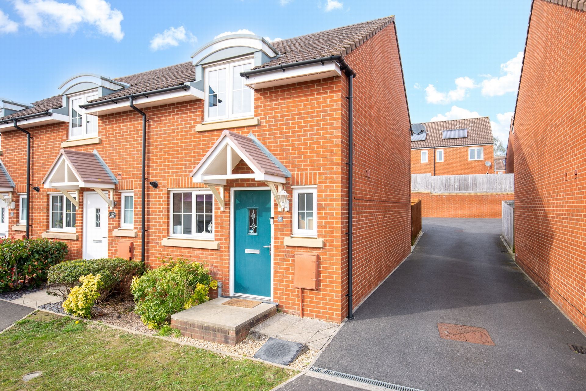 2 bed end terrace house for sale in Raleigh Road, Yeovil BA21 Zoopla