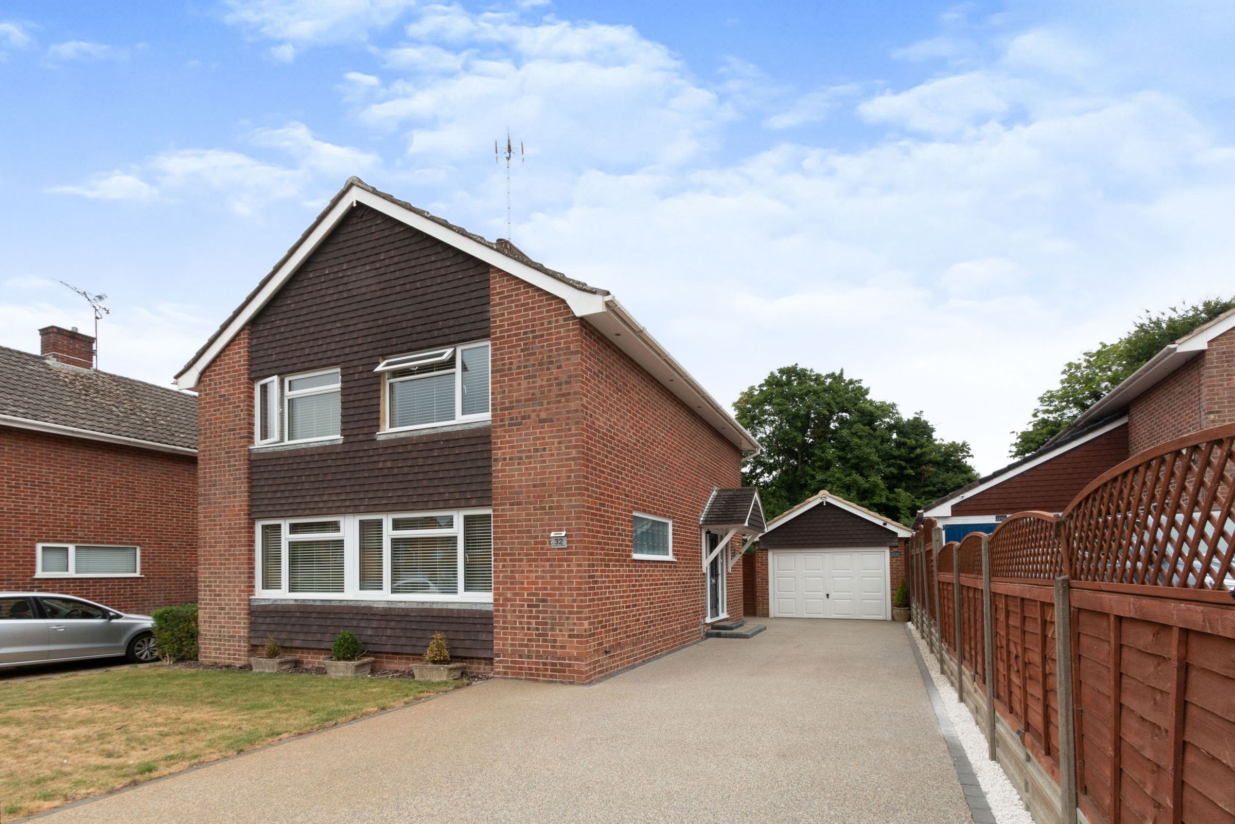 3 bed detached house for sale in Poynings Crescent, Basingstoke RG21