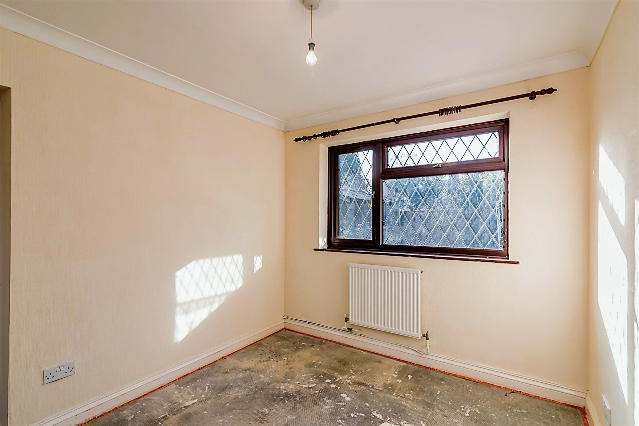 2 bed semidetached bungalow for sale in Field Road, Lichfield WS13