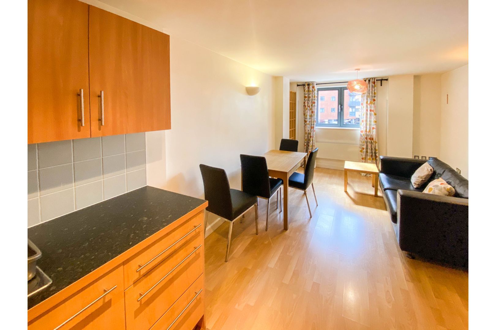 3 City Walk, Leeds LS11  