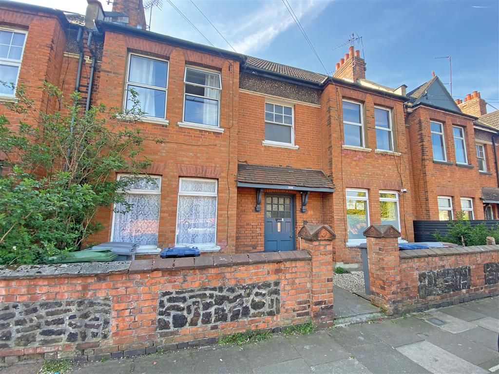 2 bed flat for sale in Roundwood Road, London NW10 Zoopla