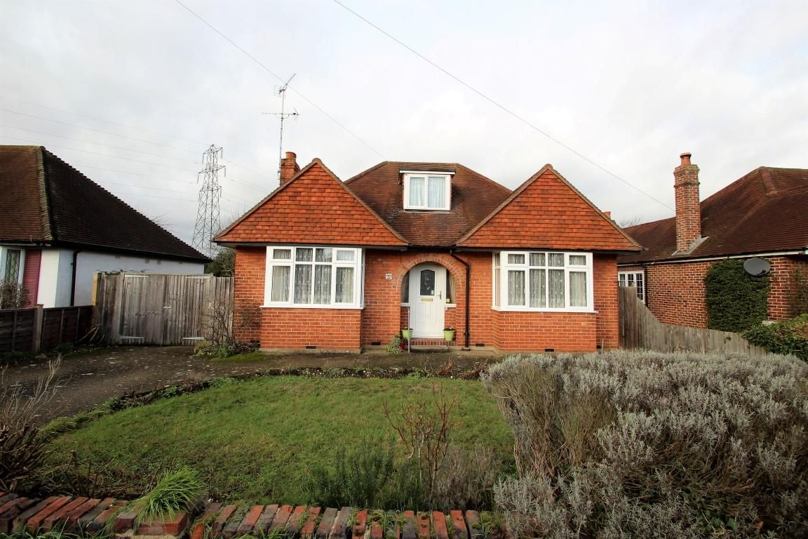2 bed detached bungalow for sale in Hilltop Road, Earley, Reading RG6