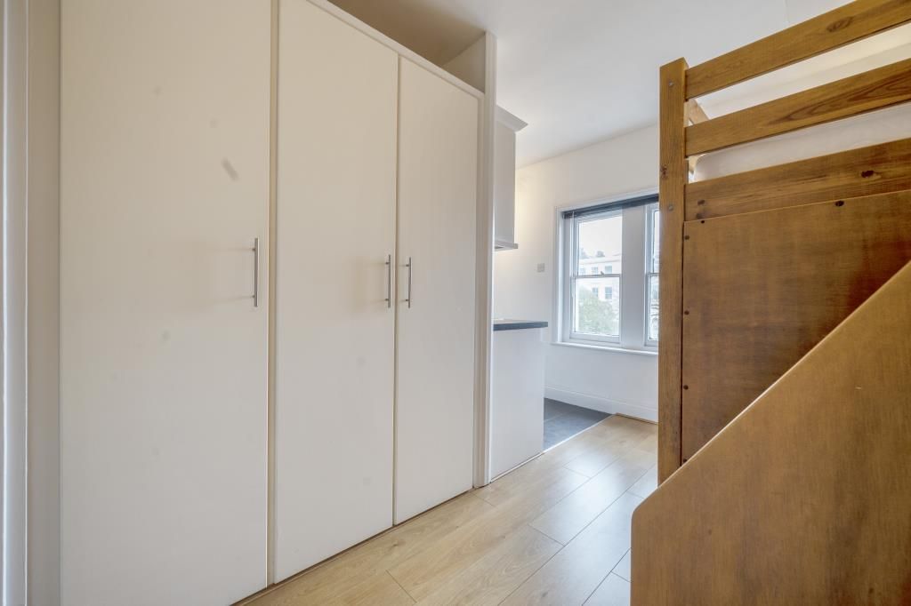 Studio to rent in Castle Hill, Reading RG1 Zoopla