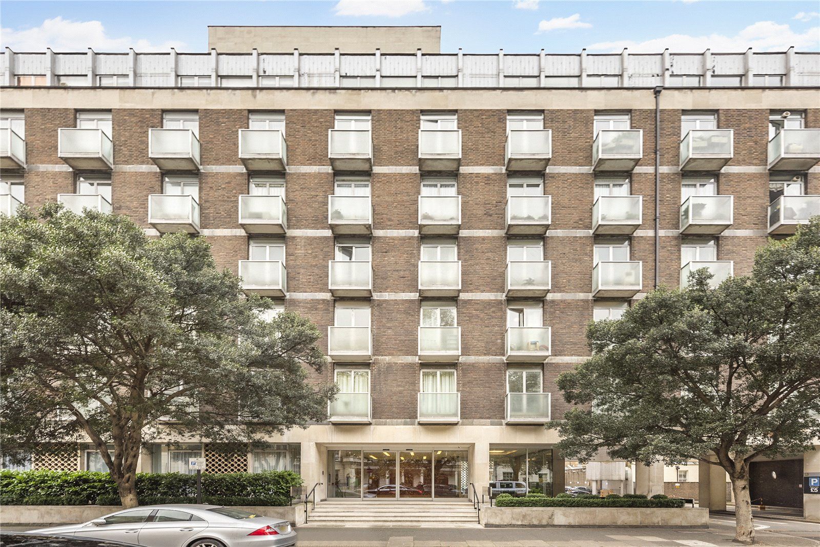 2 bed flat to rent in Bilton Towers, Great Cumberland Place, Marylebone