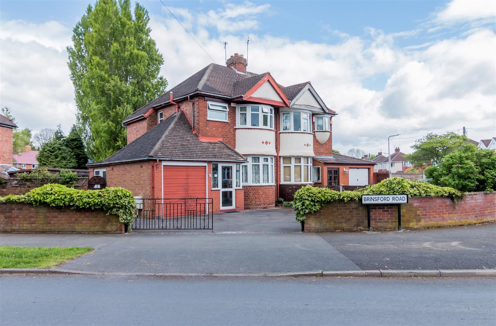 Brinsford Road, Fordhouses, Wolverhampton, West Midlands WV10  