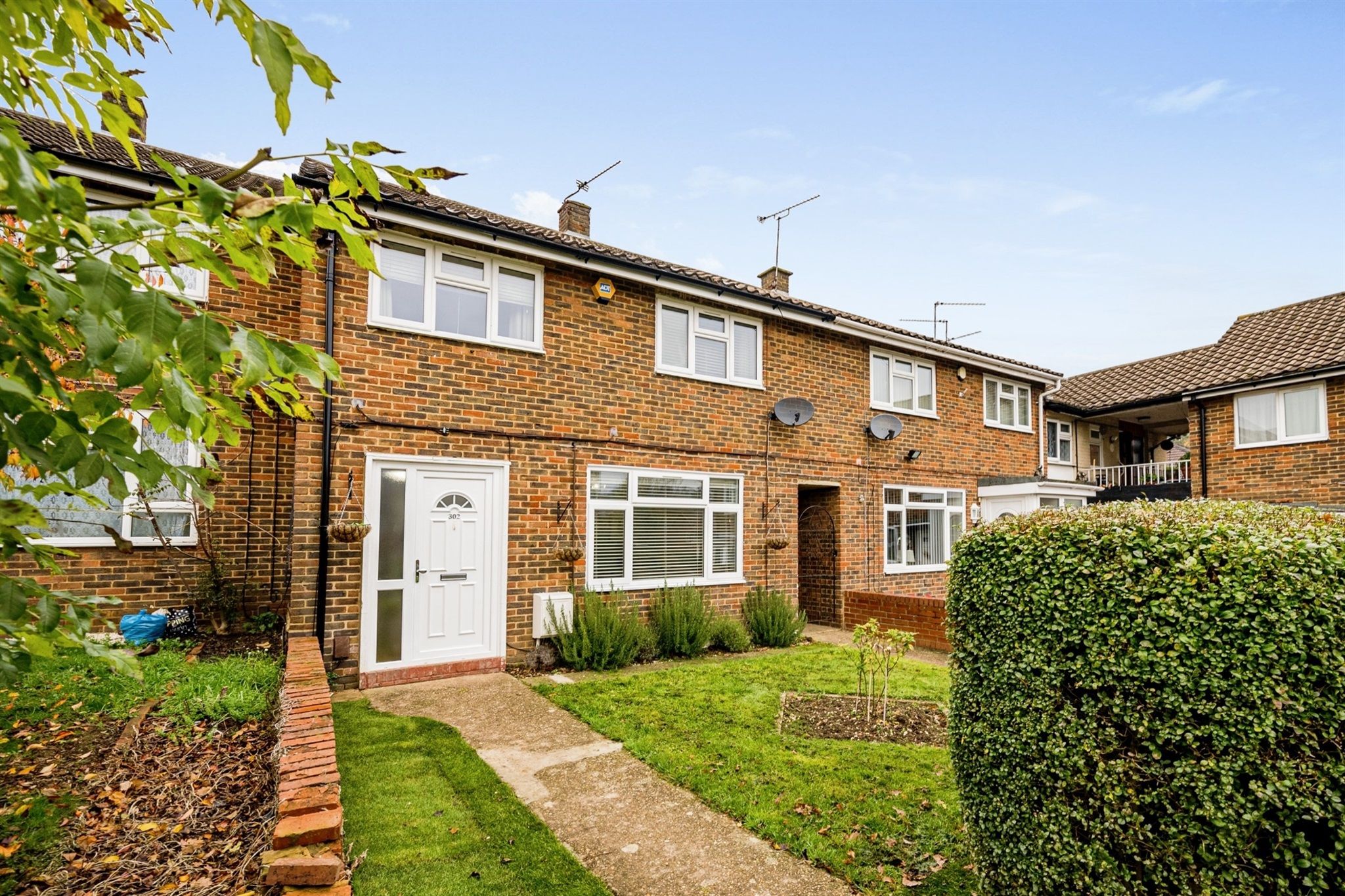 3 bed terraced house for sale in Long Furlong Drive, Slough SL2 Zoopla