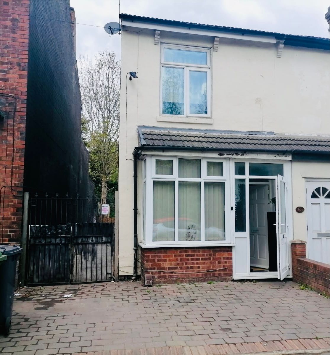 3 bed terraced house for sale in Bushbury Lane, Bushbury, Wolverhampton