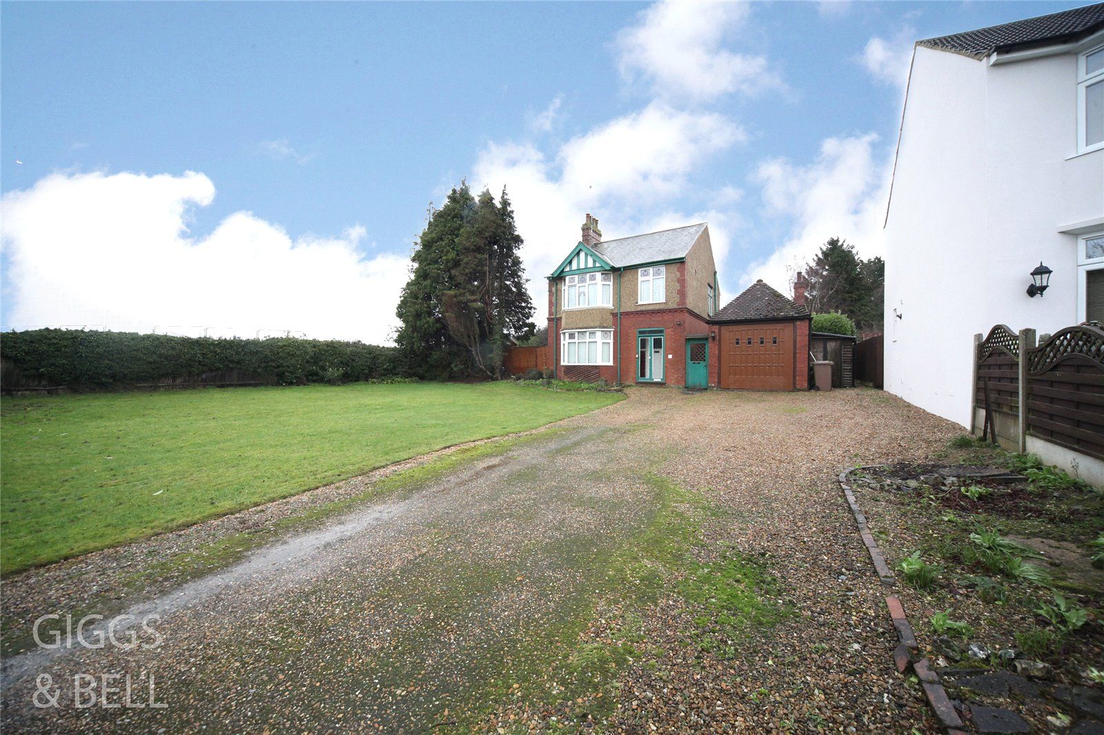 Butterfield Green Road, Luton, Bedfordshire LU2  