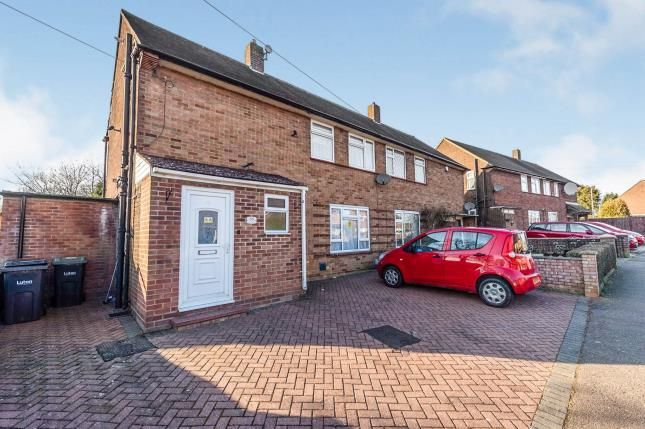 Castlecroft Road, Luton, Bedfordshire, England LU1  