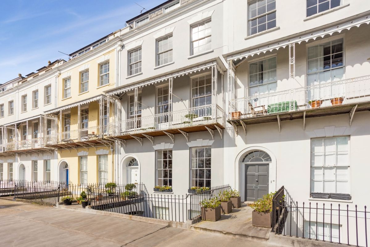 2 bed flat to rent in Royal York Crescent, Clifton, Bristol BS8 Zoopla
