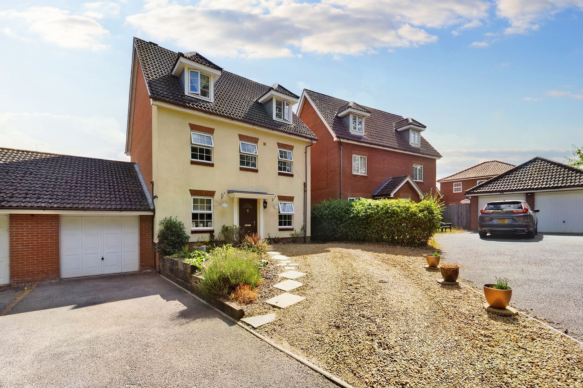 5 bed detached house for sale in Ethelreda Drive, Thetford, Norfolk