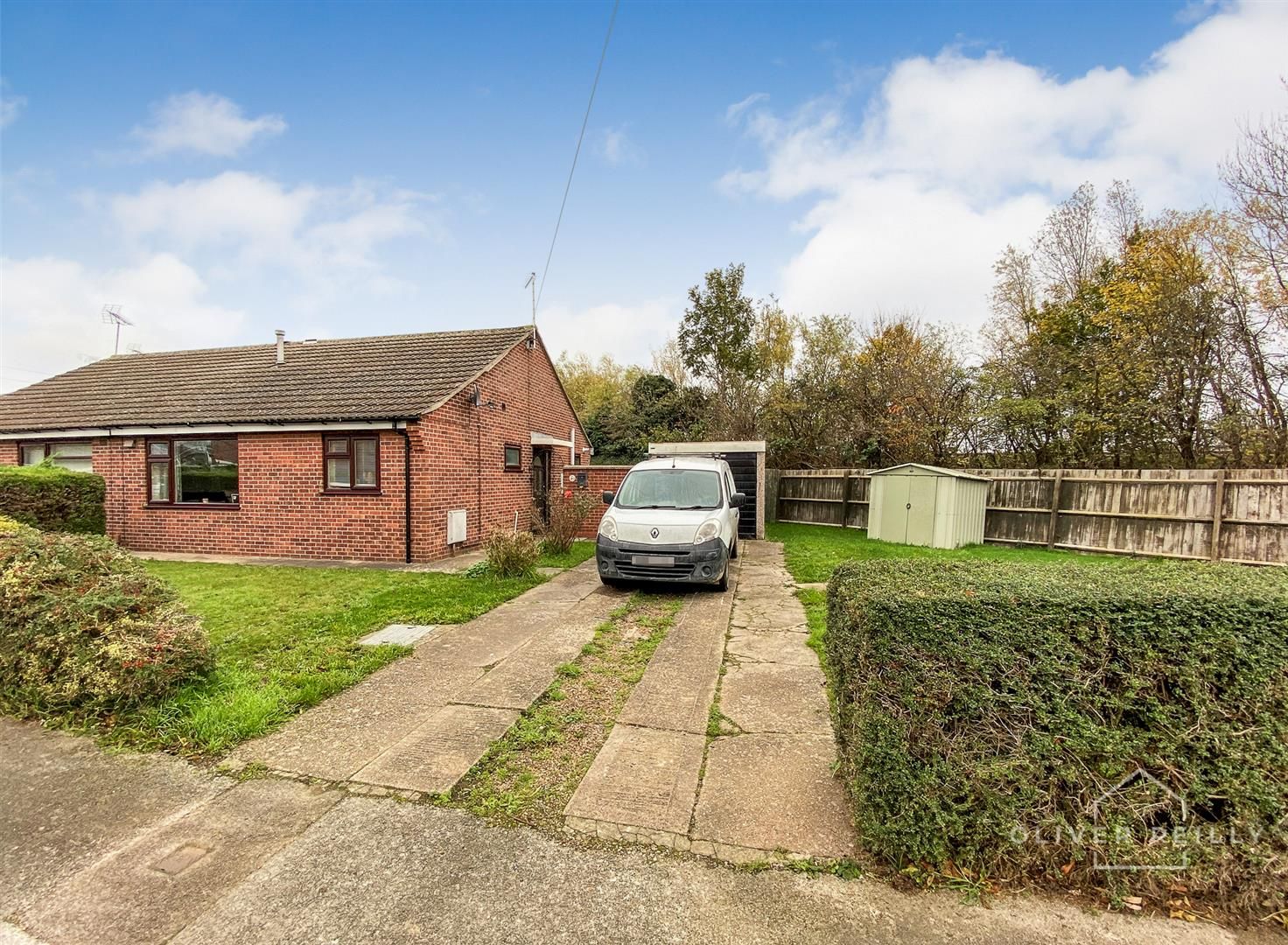 2 bed semidetached bungalow for sale in Spring Lane, Balderton, Newark