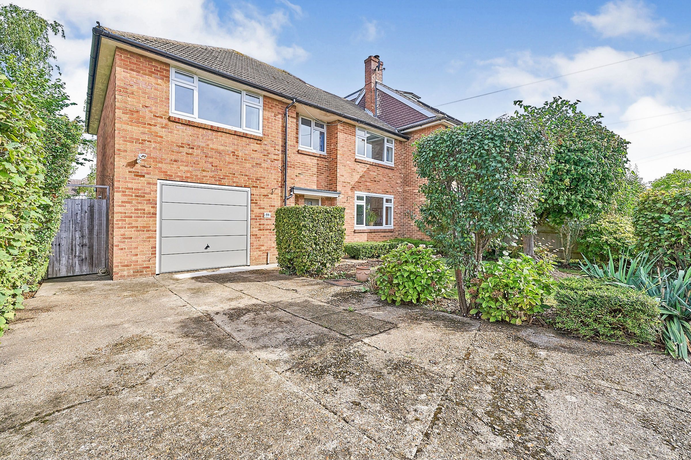 4 bed semidetached house for sale in Bramley Way, Ashtead KT21 Zoopla