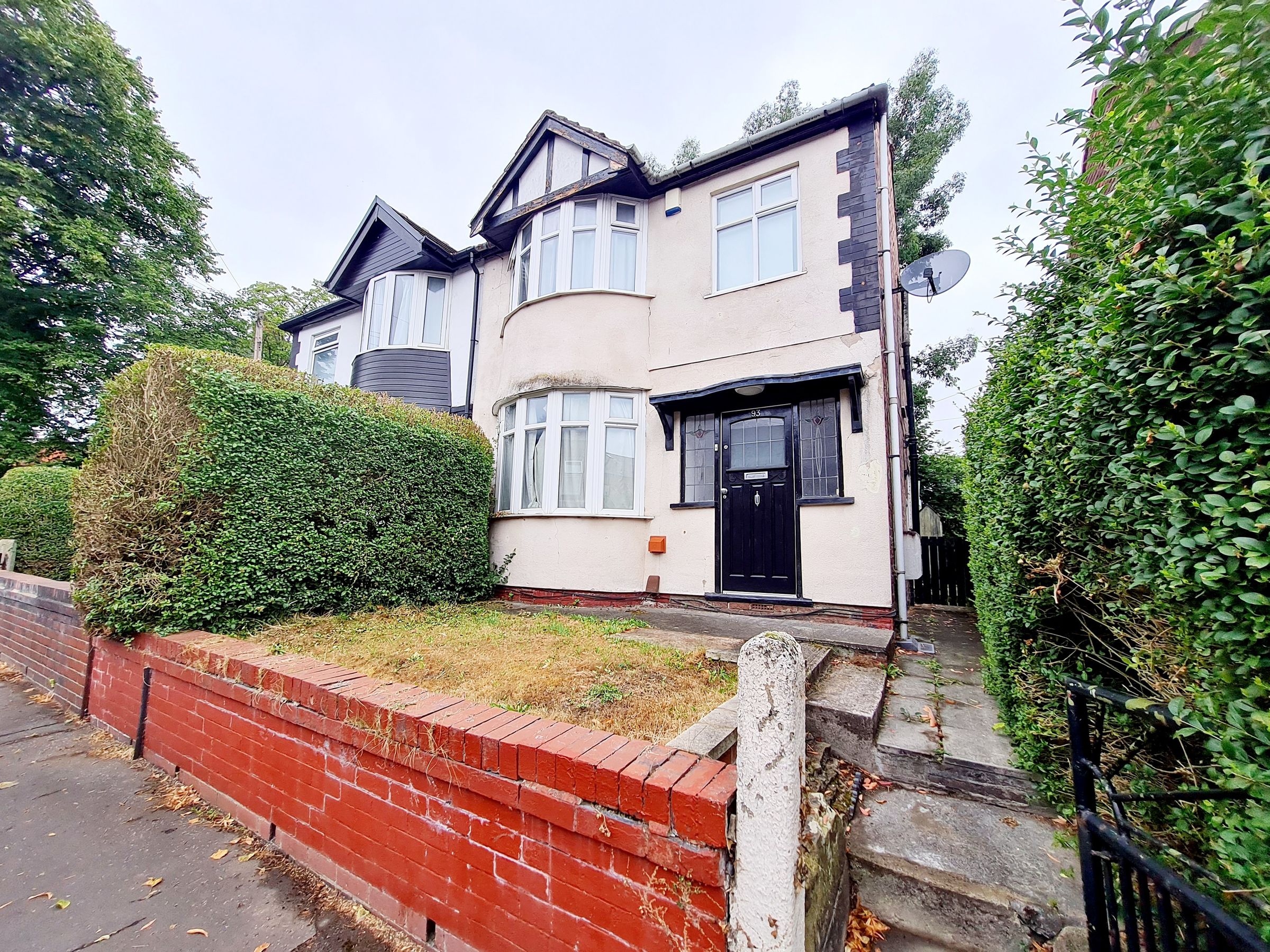 3 bed semidetached house to rent in Cleveland Road, Crumpsall