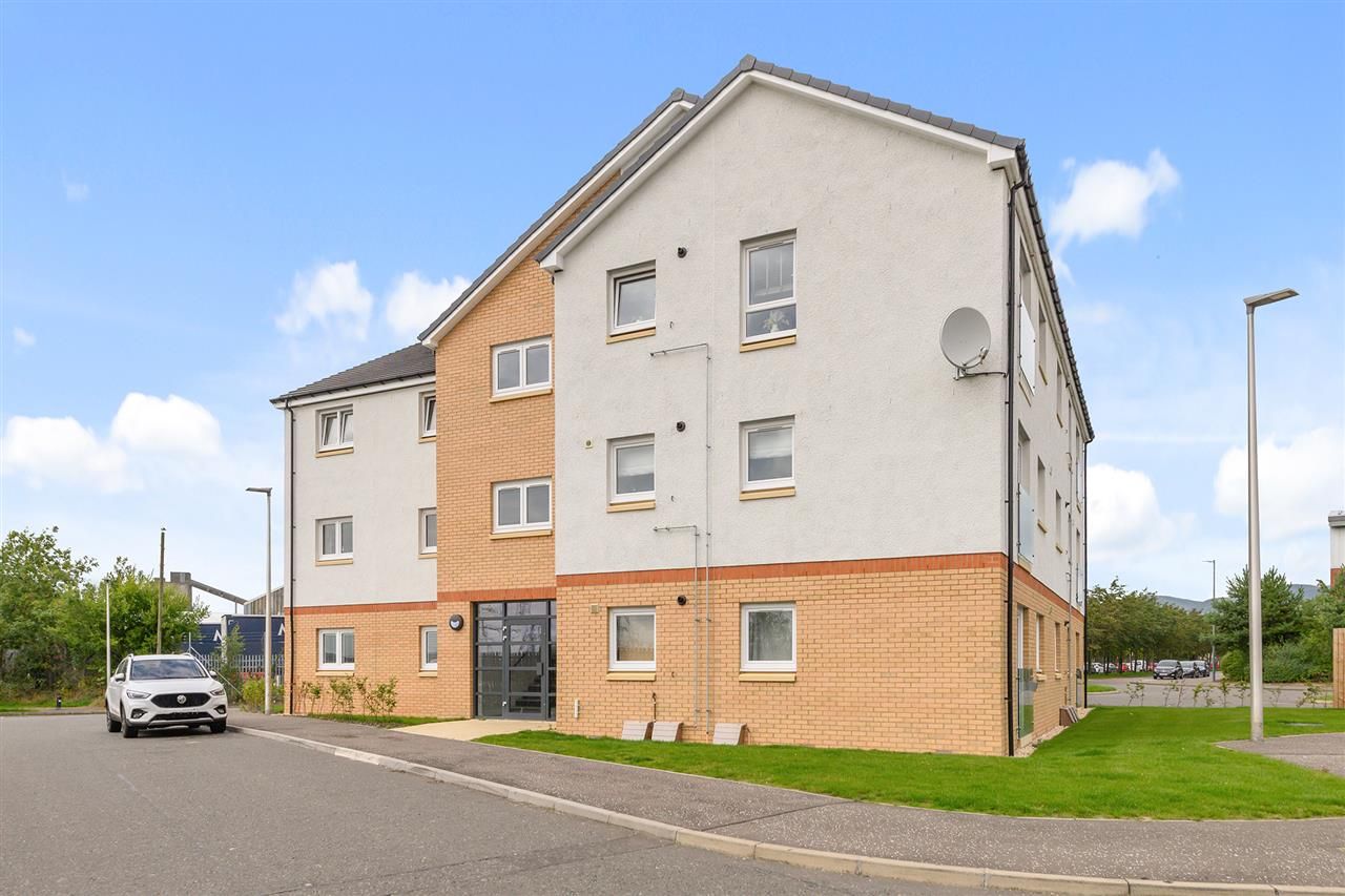 2 bed flat for sale in Harbour Way, Alloa FK10 Zoopla