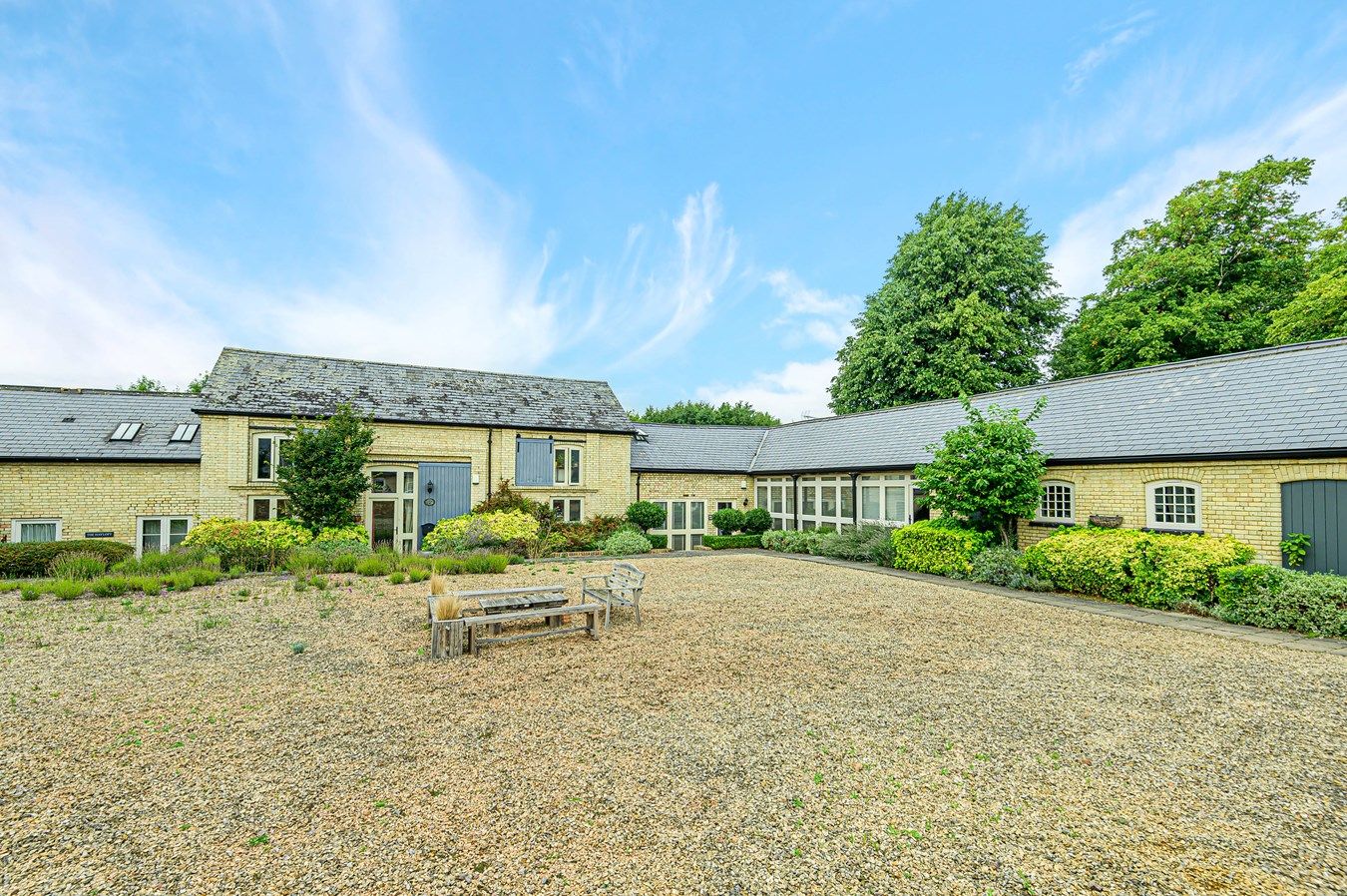 3 bed barn conversion for sale in Brook Lane, Flitton MK45 Zoopla