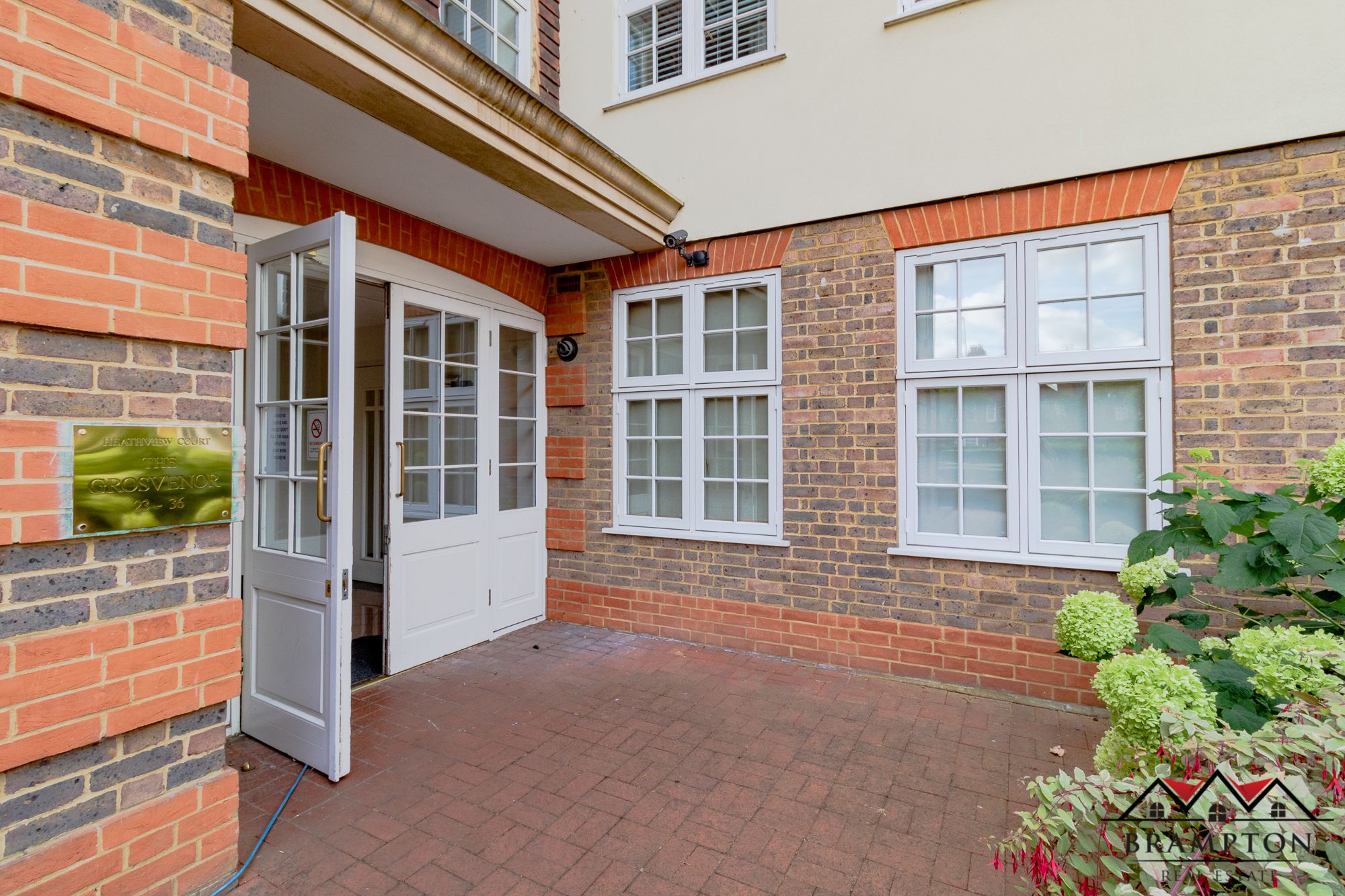 2 bed flat for sale in Heathview Court, 20 Corringway, Golders Green
