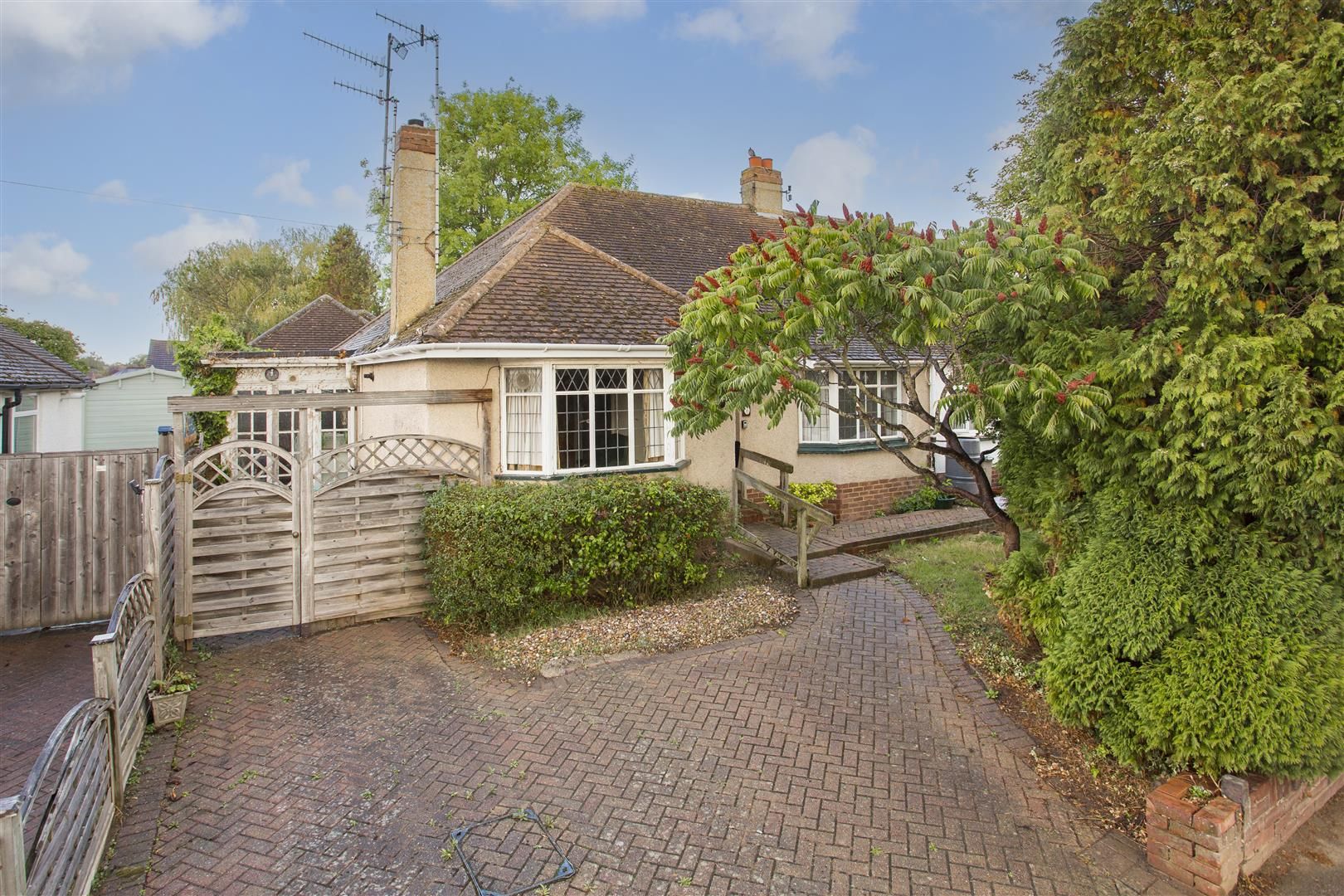 3 bed bungalow for sale in Greentrees Avenue, Tonbridge TN10 Zoopla