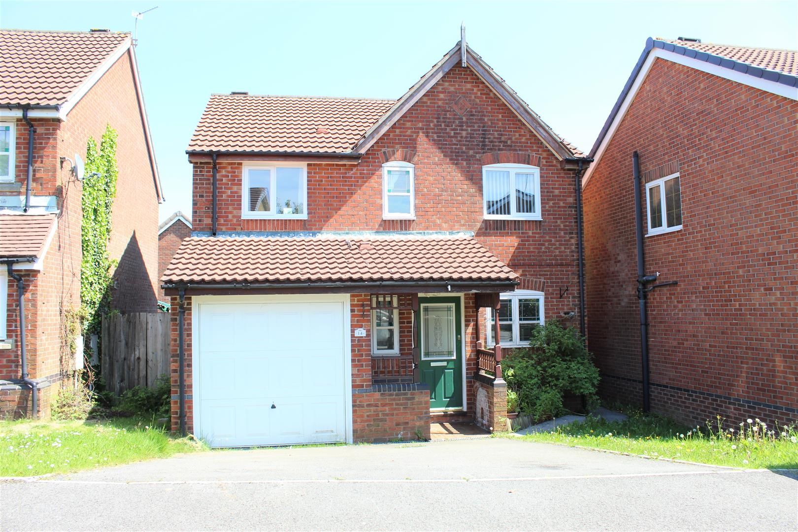 Llwyn Coed, Blackwood NP12  