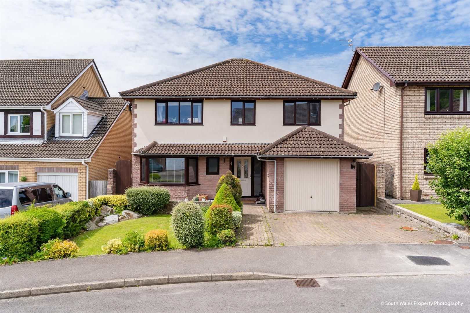 4 bed detached house for sale in Beechwood Grove, Pencoed, Bridgend