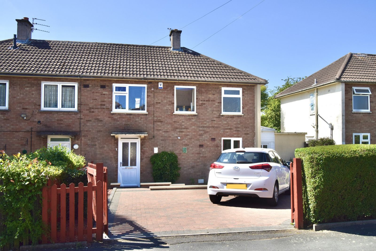 3 bed semidetached house for sale in Archway Road, Netherhall LE5 Zoopla