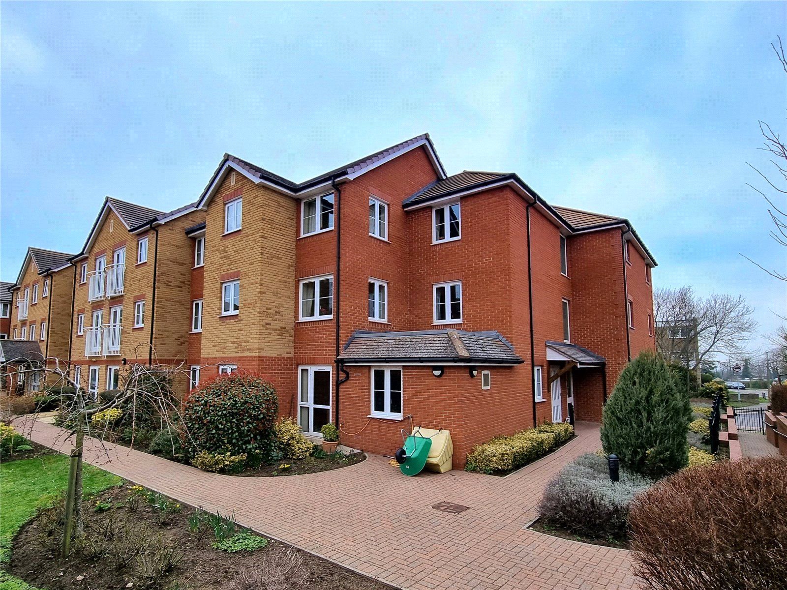 1 bed flat to rent in Goodes Court, Royston, Hertfordshire SG8 Zoopla