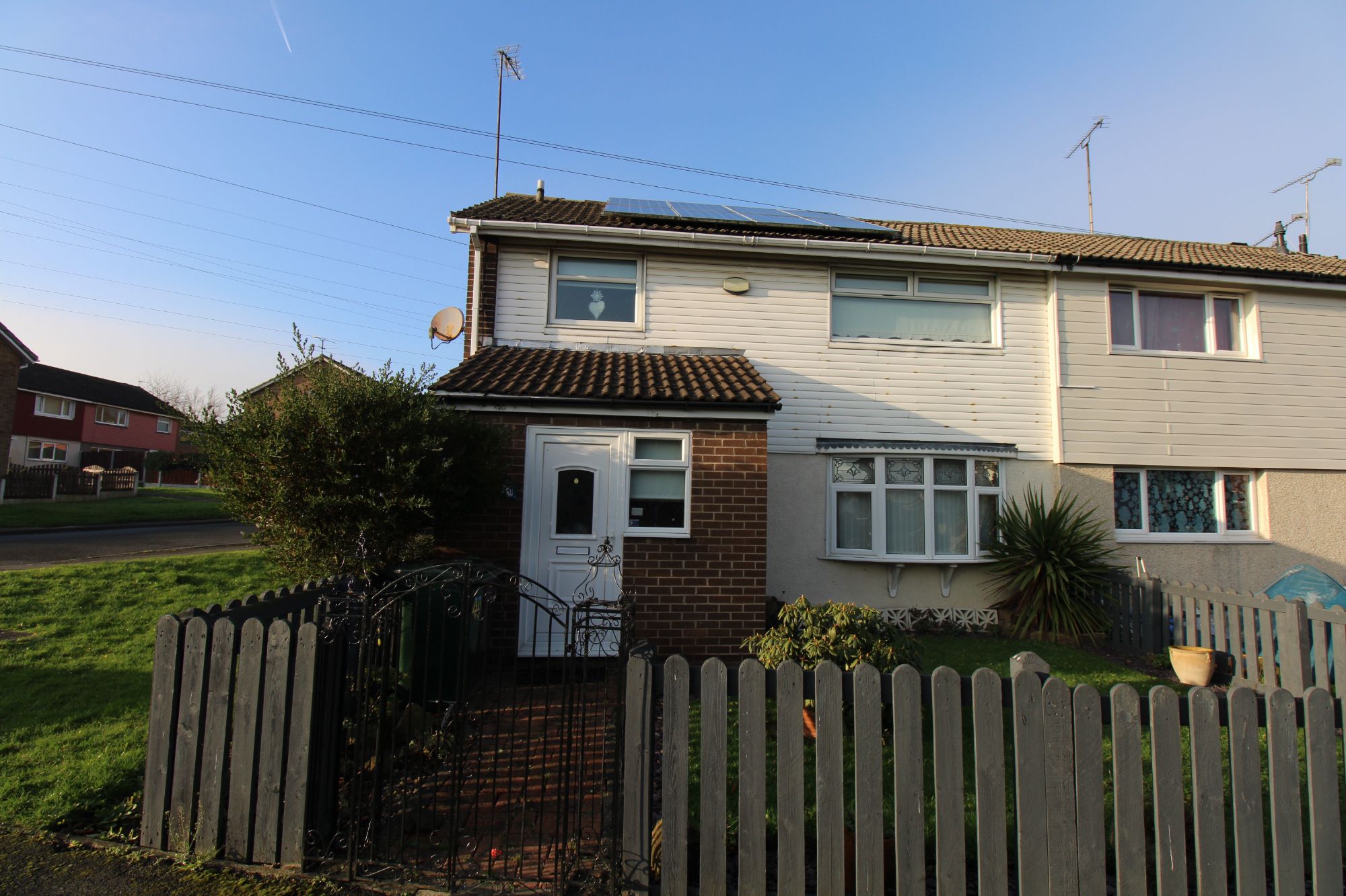 3 bed town house for sale in Symonds Avenue, Rawmarsh, Rotherham S62