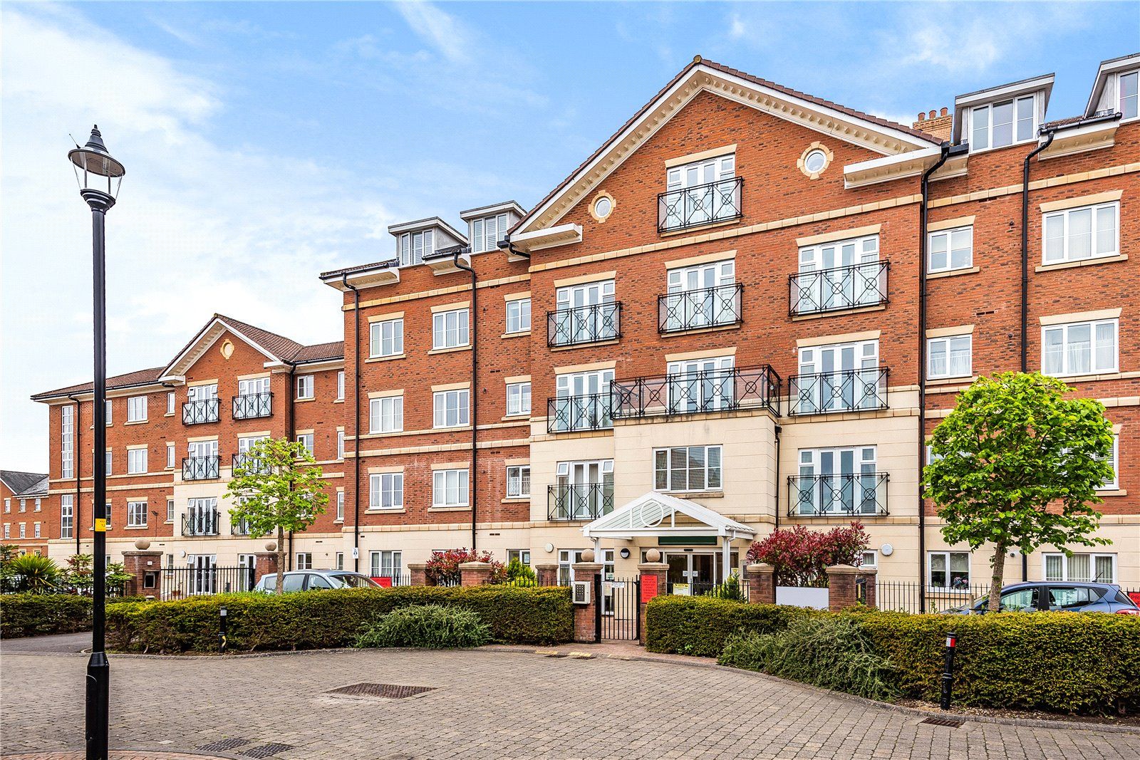 Priory Manor Chastleton Road Redhouse Swindon SN25  