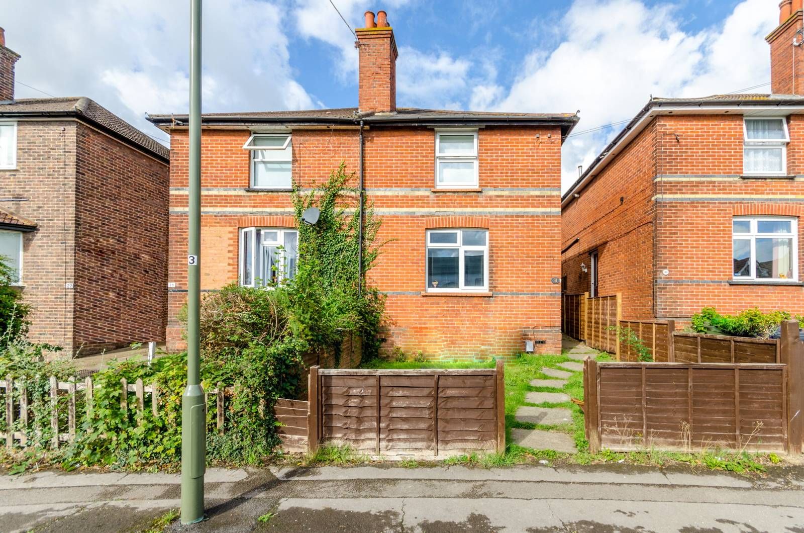 Barrack Road, Stoughton, Guildford GU2  