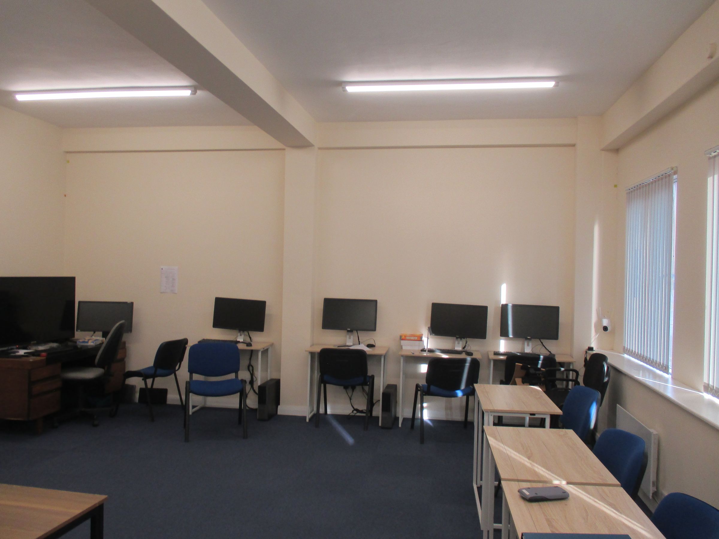 Office to let in Albert Place, Finchley Central, London N3 Zoopla