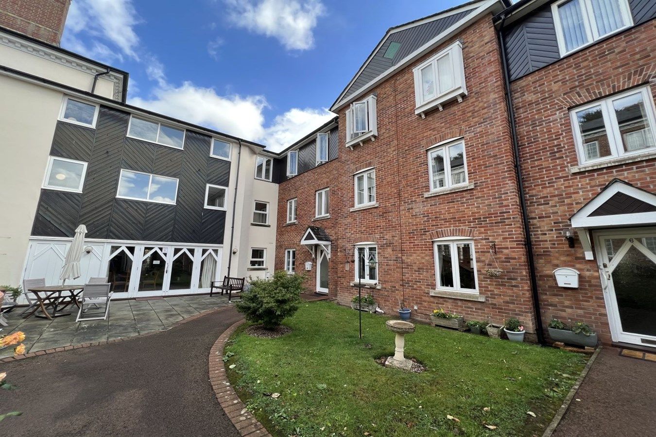 1 bed property for sale in Mill Street, Abergavenny NP7 Zoopla