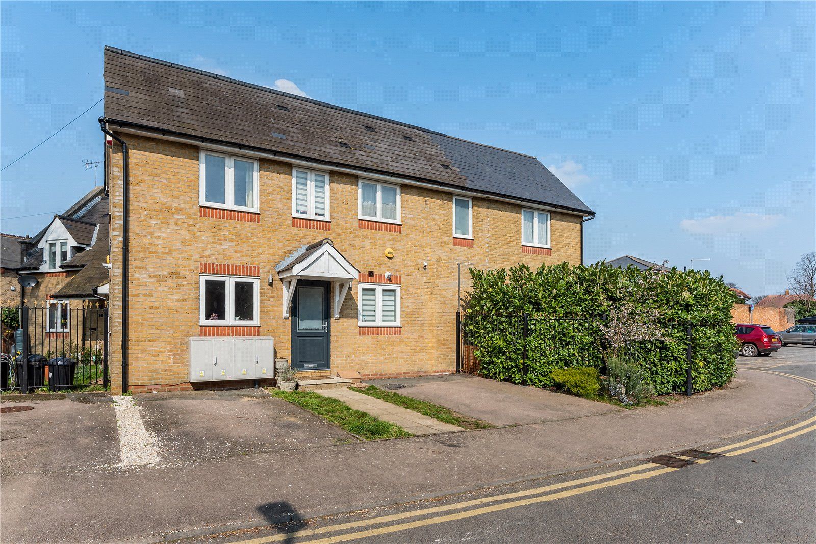 2 bed semidetached house for sale in High Street, Harefield, Uxbridge