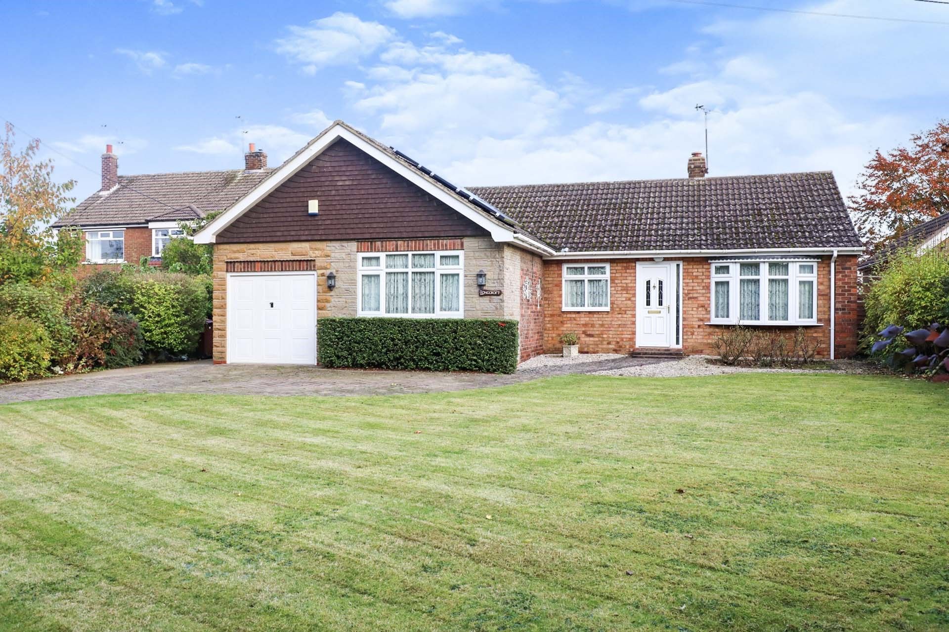 4 bed detached bungalow for sale in Walcot Road, Alkborough, Scunthorpe
