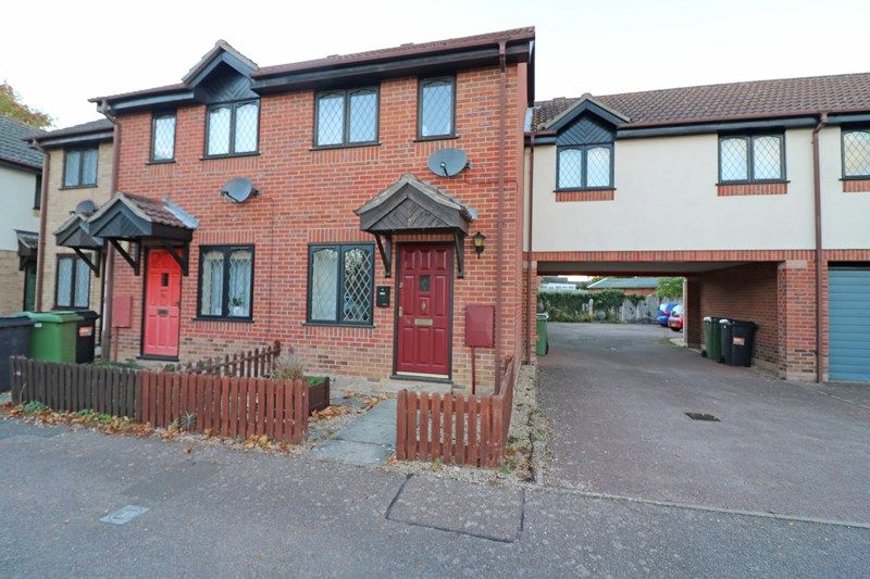 2 bed terraced house to rent in Margaret Reeve Close, Wymondham