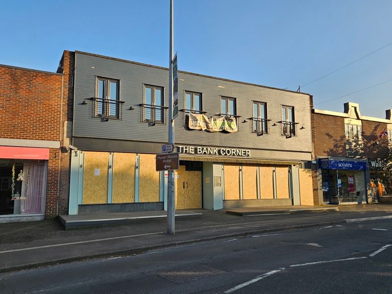 Leisure/hospitality to let in The Former Bank Corner, Lawton Road