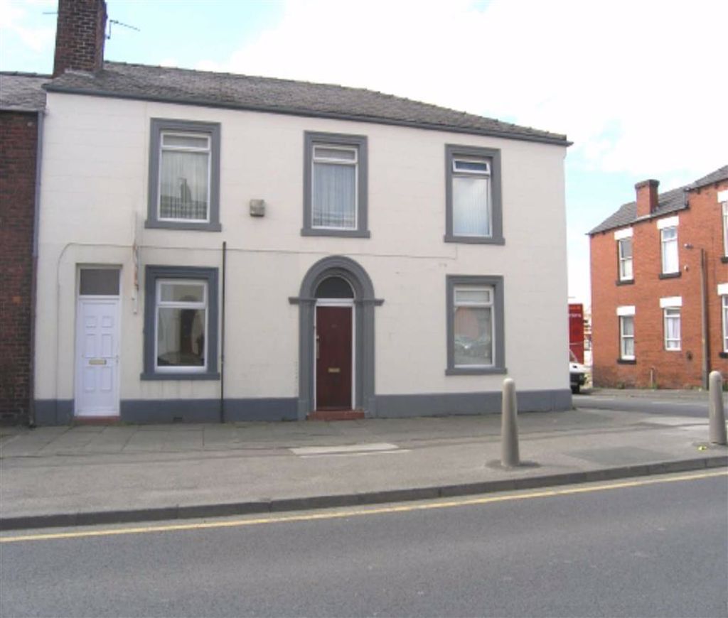 1 bed flat to rent in Church Street, Westhoughton, Bolton BL5 Zoopla