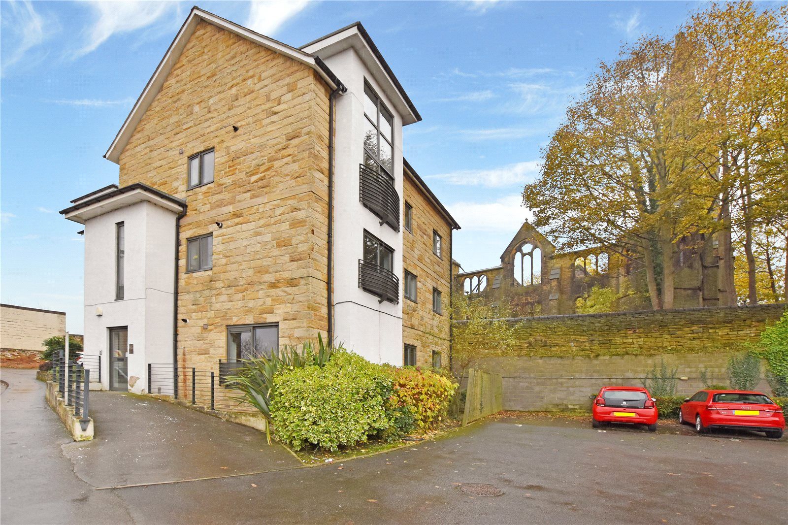 Flat 14, Sparta Court, Troy Road, Leeds, West Yorkshire LS27  