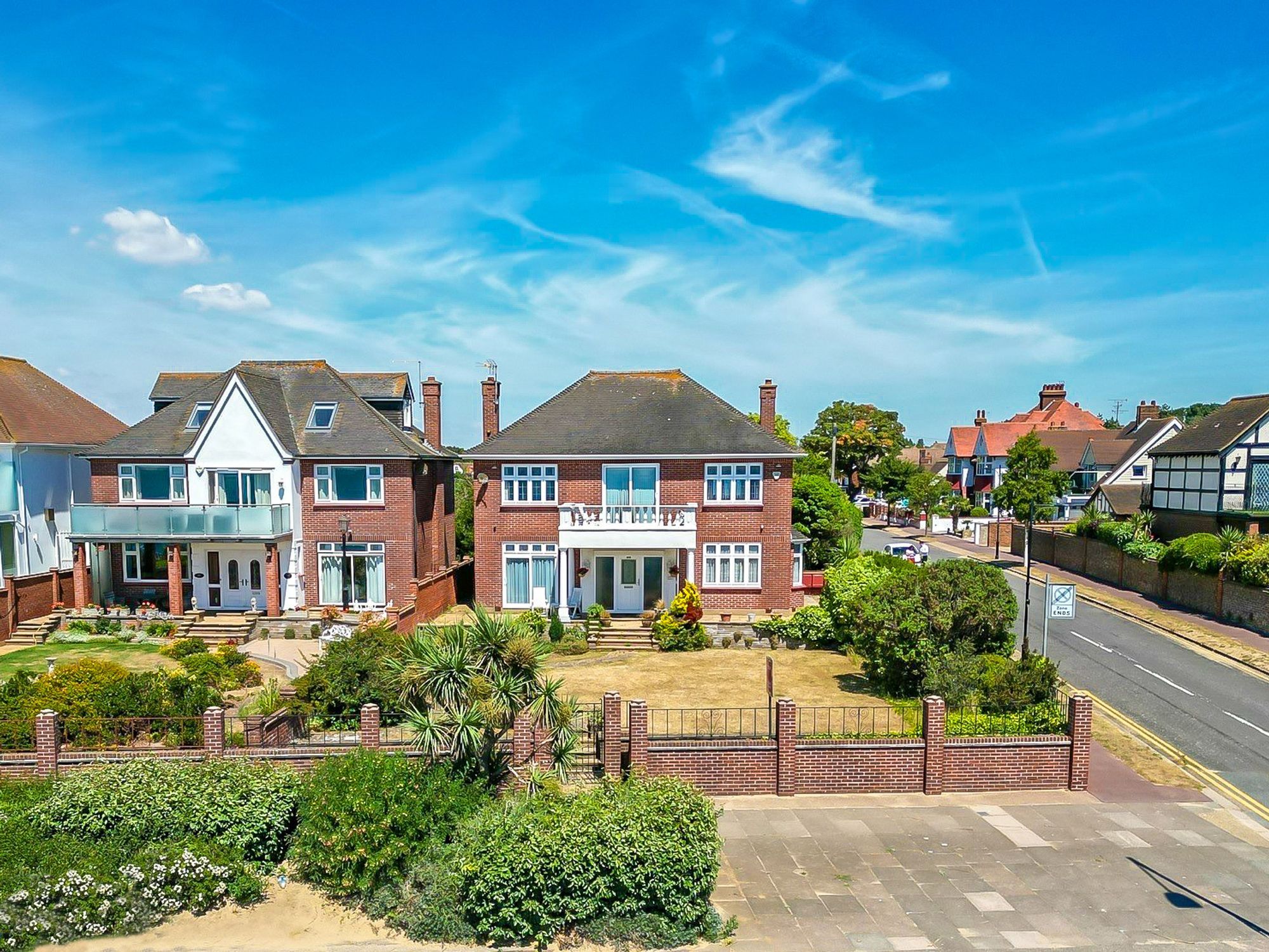 4 bed detached house for sale in Thorpe Esplanade, SouthendOnSea SS1 Zoopla