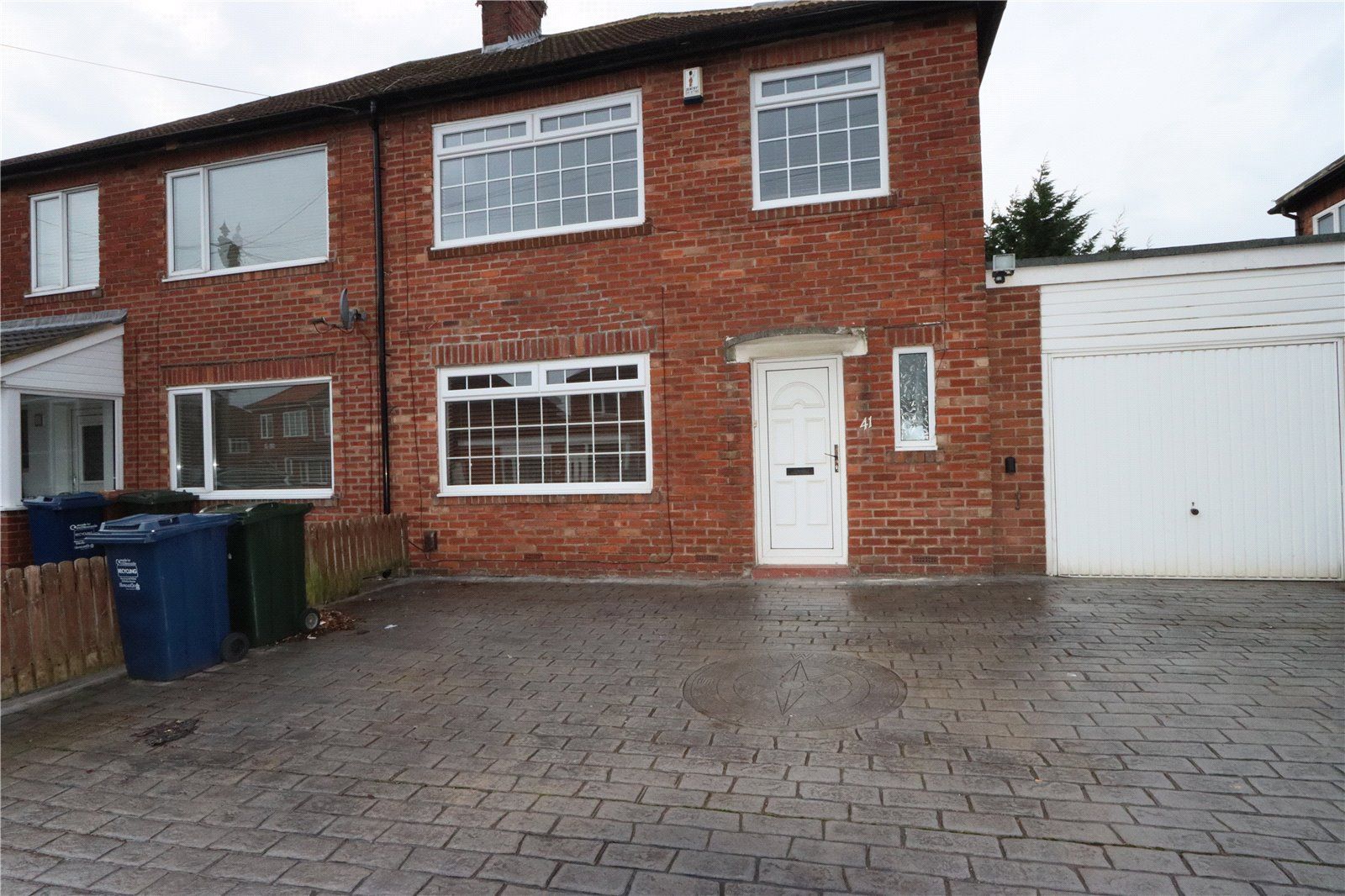 3 bed semidetached house to rent in Jenifer Grove, Newcastle Upon Tyne