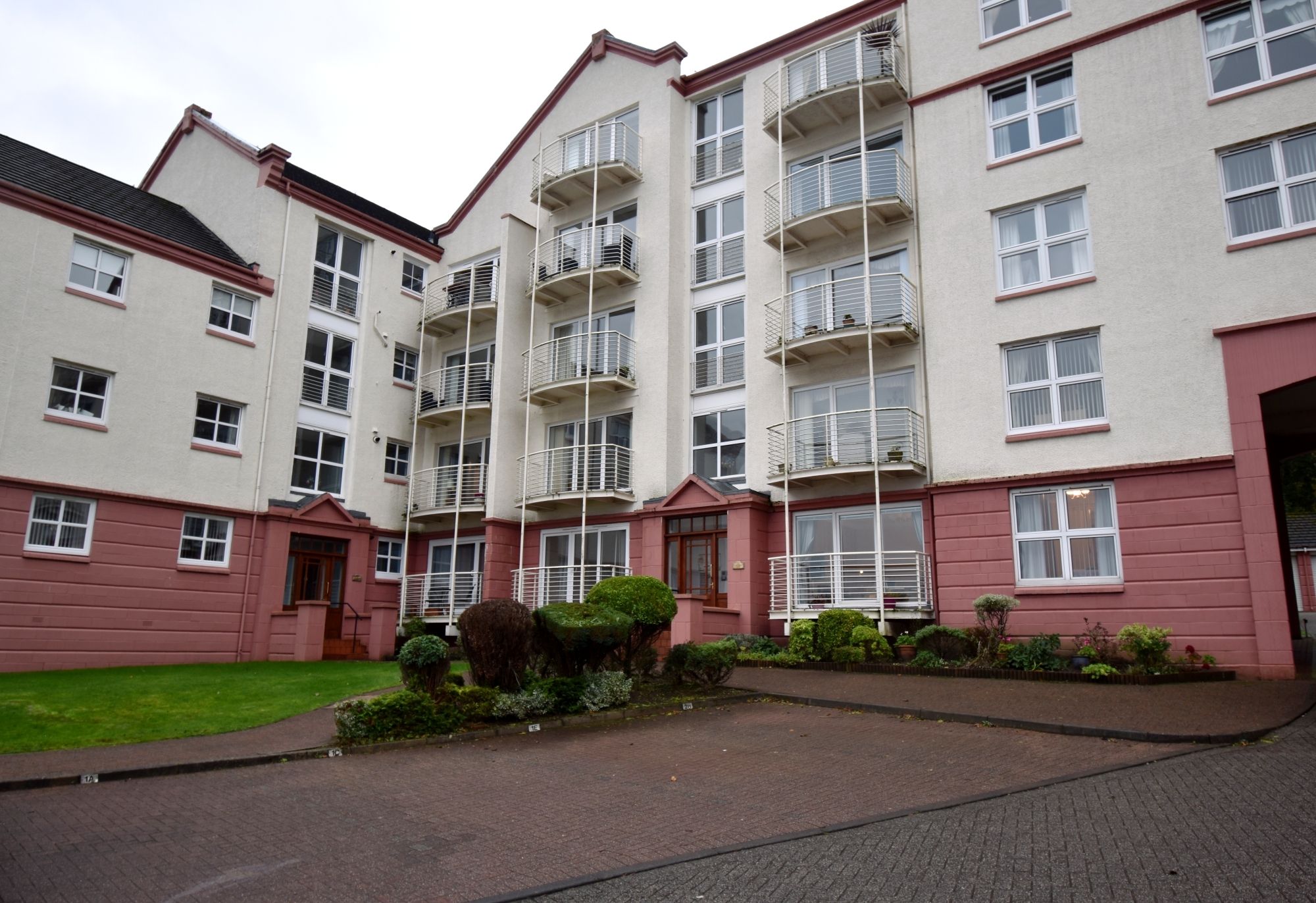 2 bed flat for sale in Albert Road, Gourock PA19 Zoopla