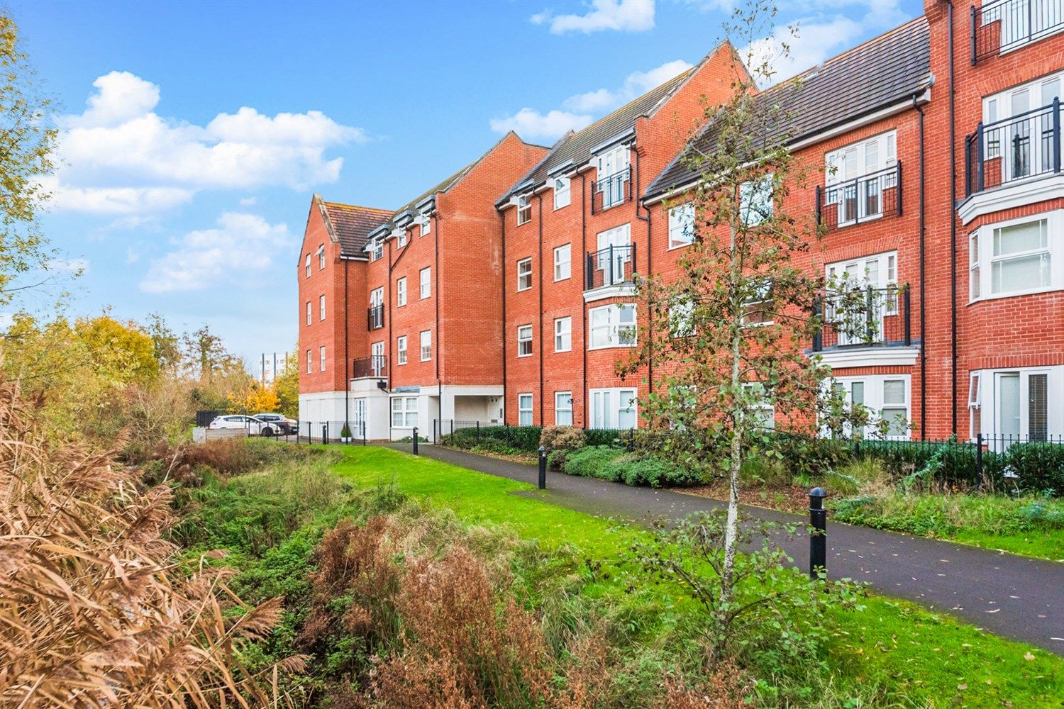 2 bed flat to rent in Imogen House, Ashville Way, Wokingham RG41 Zoopla
