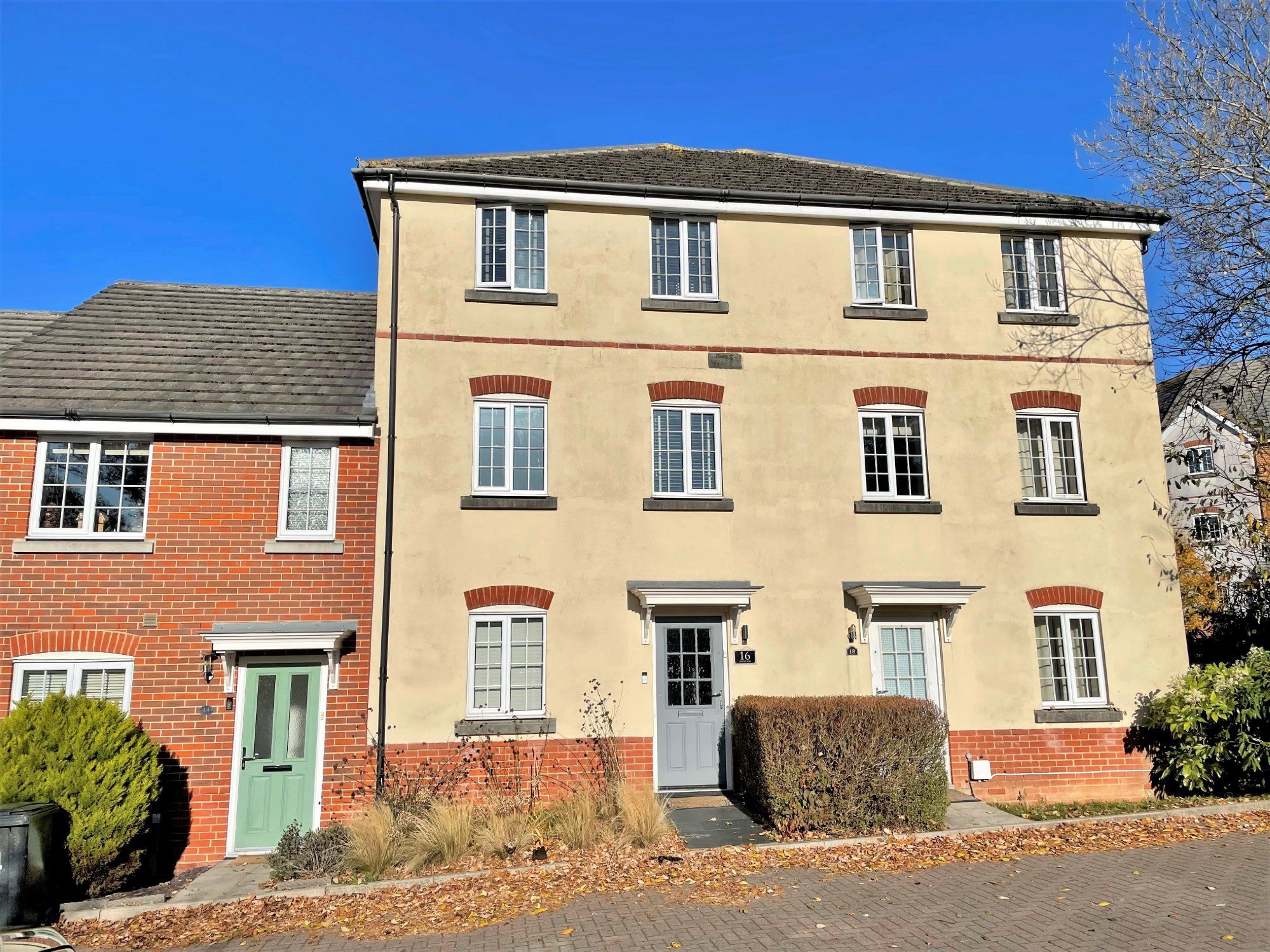 3 bed town house for sale in Maple Rise, Whiteley, Fareham PO15 Zoopla