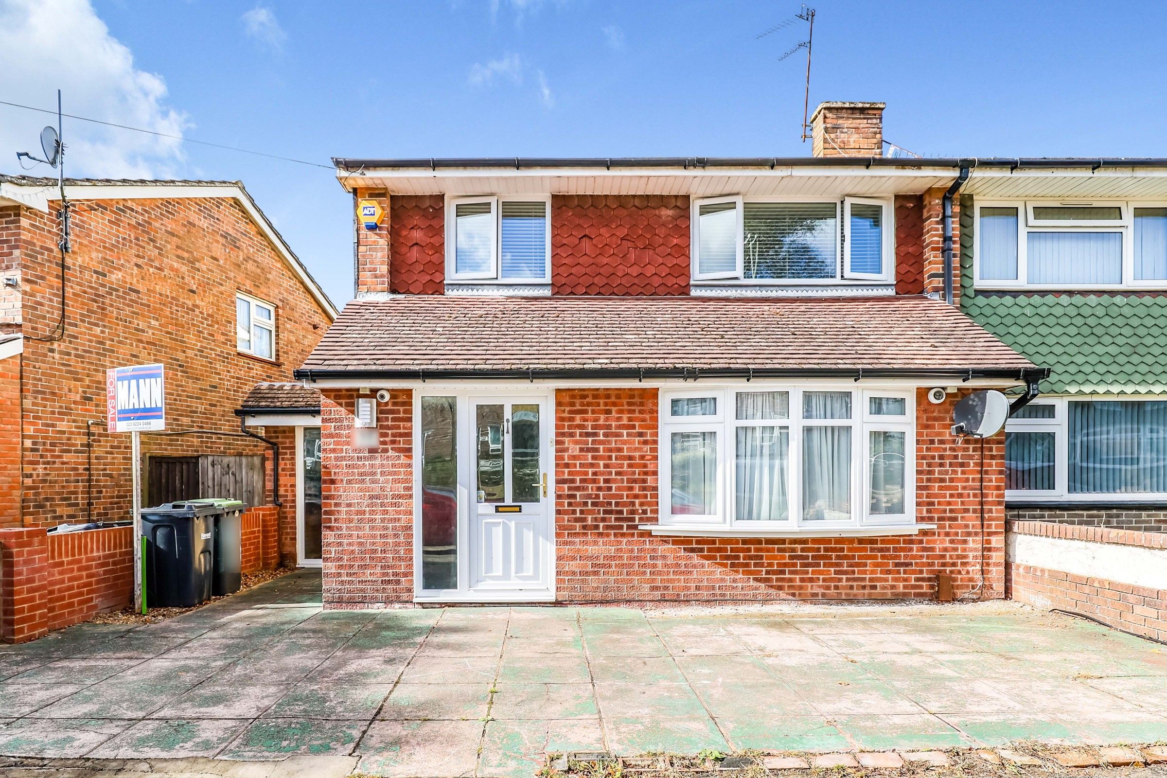 3 bed semidetached house for sale in Nursling Crescent, West Leigh